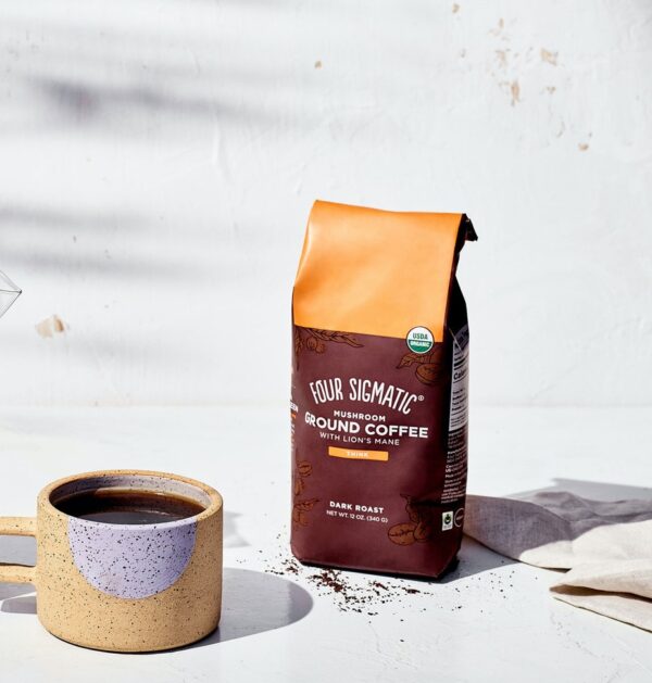 FOUR SIGMATIC Think Ground Coffee with Lion’s Mane & Chaga Mushrooms 340g - Kawa grzybowa z adaptogenami Soplówka Jeżowata i Chaga MYŚLENIE I KONCENTRACJA | Adaptogeny | Chaga | Kawa funkcjonalna z adaptogenami | Promocje | Soplówka Jeżowata | Four Sigmatic | Suplementy Wellness