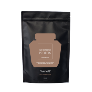 WELLECO Nourishing Protein Chocolate - Refill 300g - Wegańskie białko roślinne - Czekolada | Probiotyki | Suplementy na energię i wytrzymałość | Suplementy na jelita i wzdęcia | Wegańskie białko roślinne | Welleco | Suplementy Wellness | Suplementy wegańskie | Suplementy w proszku