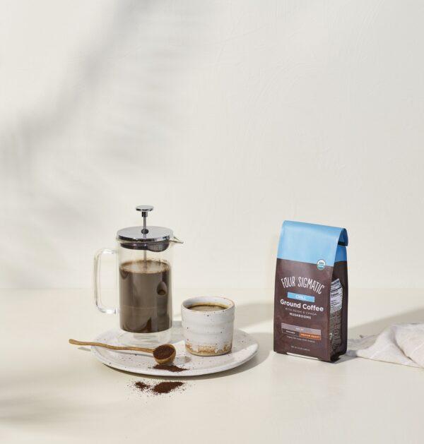 Four Sigmatic Chill Decaf Coffee with Reishi & Chaga Mushrooms 340g - Kawa grzybowa z adaptogenami Reishi i Chaga- relaksująca | Adaptogeny | Chaga | Kawa funkcjonalna z adaptogenami | Promocje | Reishi | Suplementy na jelita i wzdęcia | Suplementy na odporność | Nowości | Four Sigmatic | Suplementy Wellness